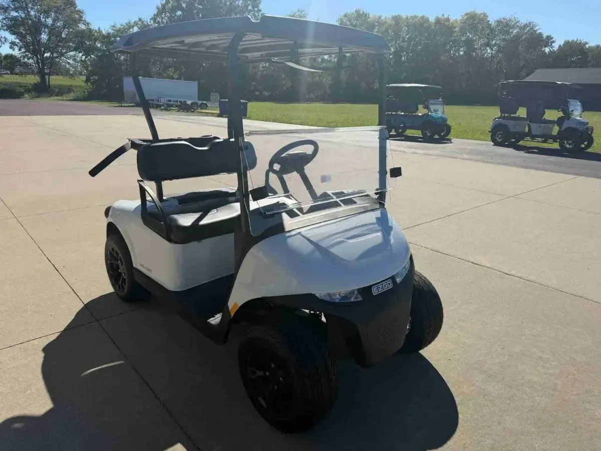 2026 E-Z-GO RXV Valor 2 S+ in White, front right view